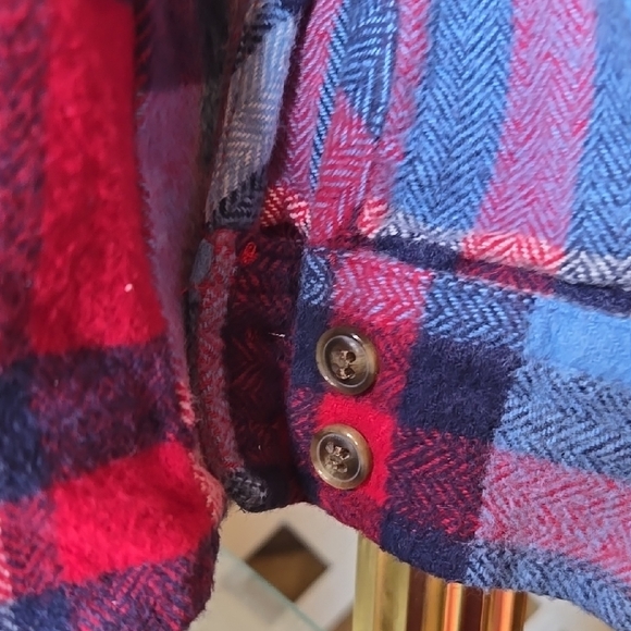 Plaid Flannel Hooded Jacket in Red and Blue Size Small-FC - Picture 3 of 6
